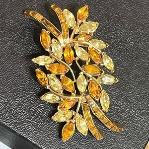 Vintage Coro Rhinestone Brooch